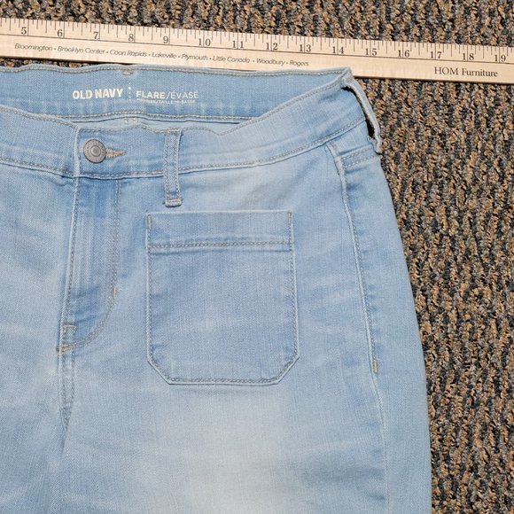 Old Navy Light Wash Flare Jeans 70s Style Size 10 - Picture 3 of 14